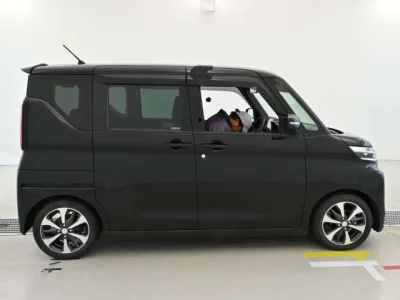 Mitsubishi EK X SPACE  с аукциона в Японии