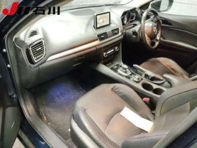 Mazda AXELA  с аукциона в Японии