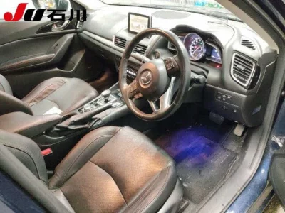 Mazda AXELA  с аукциона в Японии