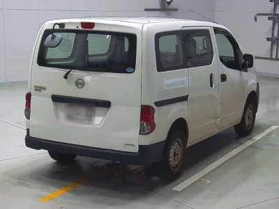 Nissan NV200  с аукциона в Японии