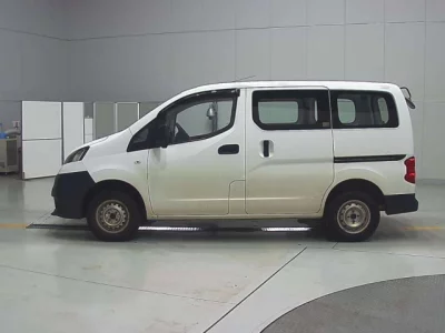 Nissan NV200  с аукциона в Японии