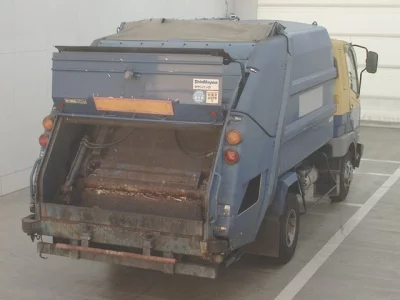 Mitsubishi FUSO FIGHTER