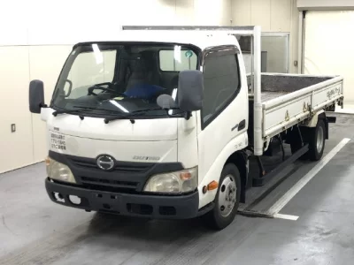 Hino DUTRO  с аукциона в Японии