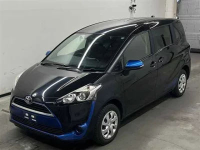 Toyota SIENTA  с аукциона в Японии