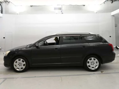 Toyota AVENSIS WAGON