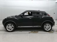Nissan JUKE лот № 30426 оценка 4  с аукциона в Японии 3