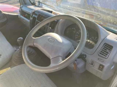 Toyota DYNA  с аукциона в Японии