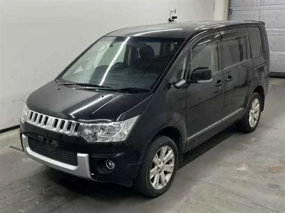 Mitsubishi DELICA D5  с аукциона в Японии
