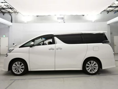Toyota VELLFIRE  с аукциона в Японии