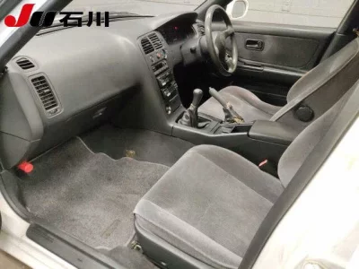 Nissan SKYLINE  с аукциона в Японии