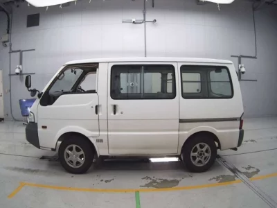 Mazda BONGO VAN  с аукциона в Японии