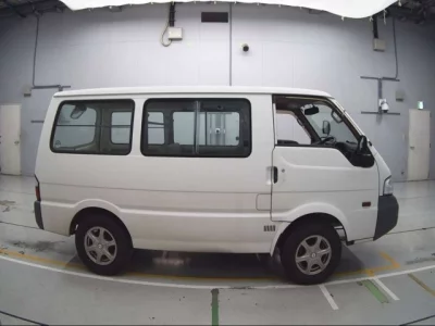 Mazda BONGO VAN  с аукциона в Японии