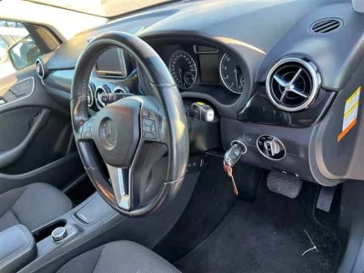 Mercedes-Benz B CLASS