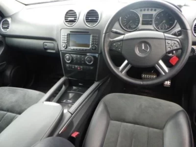 Mercedes-Benz ML CLASS