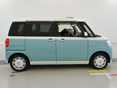 Daihatsu MOVE CANBUS  с аукциона в Японии