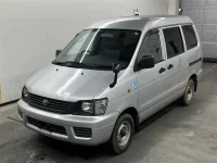 Toyota LITE ACE VAN лот № 10111 оценка 3.5  с аукциона в Японии 3