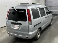 Toyota LITE ACE VAN лот № 10111 оценка 3.5  с аукциона в Японии 4