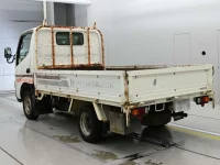 Toyota DYNA лот № 40134 оценка 3  с аукциона в Японии 5