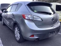 Mazda AXELA лот № 2108 оценка   с аукциона в Японии 1