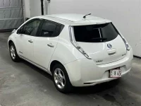 Nissan LEAF лот № 90030 оценка 4  с аукциона в Японии 1