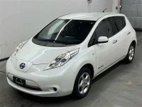 Nissan LEAF лот № 90030 оценка 4  с аукциона в Японии 3