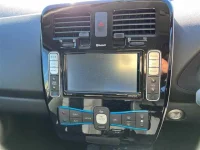 Nissan LEAF лот № 90030 оценка 4  с аукциона в Японии 5