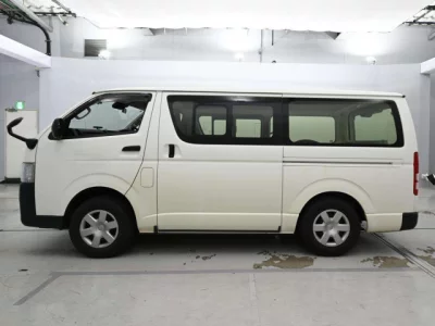 Toyota HIACE VAN  с аукциона в Японии