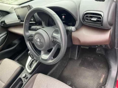 Toyota YARIS CROSS  с аукциона в Японии