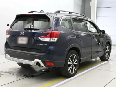 Subaru FORESTER  с аукциона в Японии