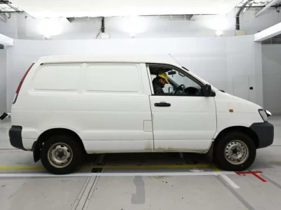 Toyota LITE ACE VAN  с аукциона в Японии