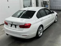 BMW 3-Series лот № 35061 оценка 3  с аукциона в Японии 4