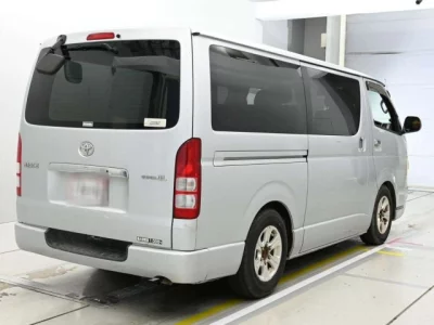 Toyota HIACE VAN  с аукциона в Японии