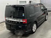 Mitsubishi DELICA D5 лот № 90125 оценка 3.5  с аукциона в Японии 4