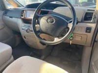 Toyota NOAH лот № 90259 оценка R  с аукциона в Японии 2