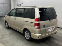 Toyota NOAH лот № 90259 оценка R  с аукциона в Японии 1