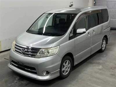 Nissan SERENA  с аукциона в Японии