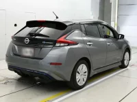 Nissan LEAF лот № 30536 оценка 4  с аукциона в Японии 1