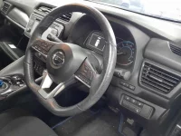 Nissan LEAF лот № 30536 оценка 4  с аукциона в Японии 8