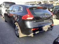 Volvo V40 лот № 476 оценка 3.5  с аукциона в Японии 1