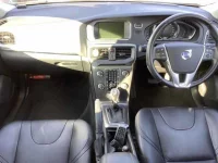 Volvo V40 лот № 476 оценка 3.5  с аукциона в Японии 2