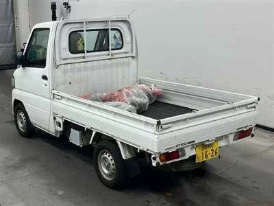 Nissan CLIPPER TRUCK