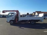 Toyota DYNA лот № 70005 оценка 4  с аукциона в Японии 3