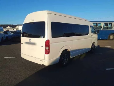 Toyota HIACE  с аукциона в Японии