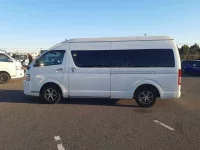 Toyota HIACE лот № 70008 оценка 4  с аукциона в Японии 3