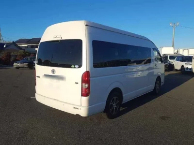 Toyota HIACE  с аукциона в Японии
