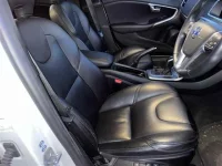 Volvo V40 лот № 90143 оценка 4  с аукциона в Японии 6