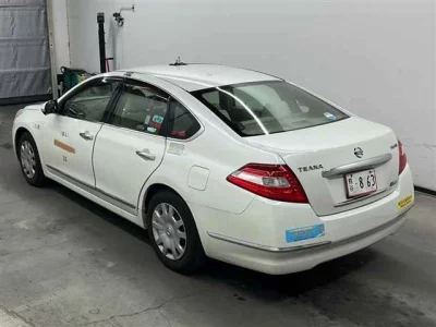 Nissan TEANA