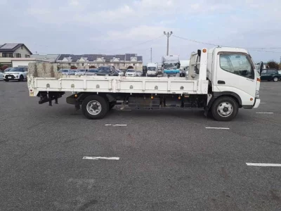 Hino DUTRO  с аукциона в Японии