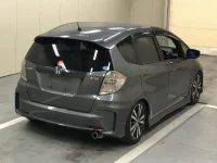 Honda FIT лот № 3058 оценка 3.5  с аукциона в Японии 3