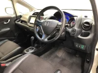 Honda FIT лот № 3060 оценка 4  с аукциона в Японии 5